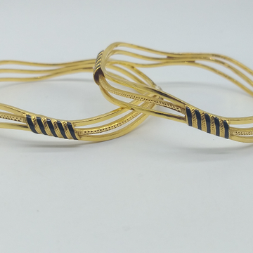 Gold Bangles in fancy pattern by 