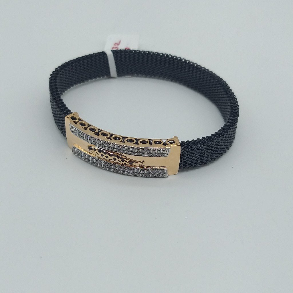 18K Gold Bracelet in Black Strachable Belt